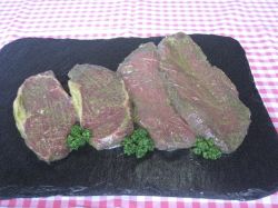 Rumpsteaks Hueftsteaks Kraeuterbutter